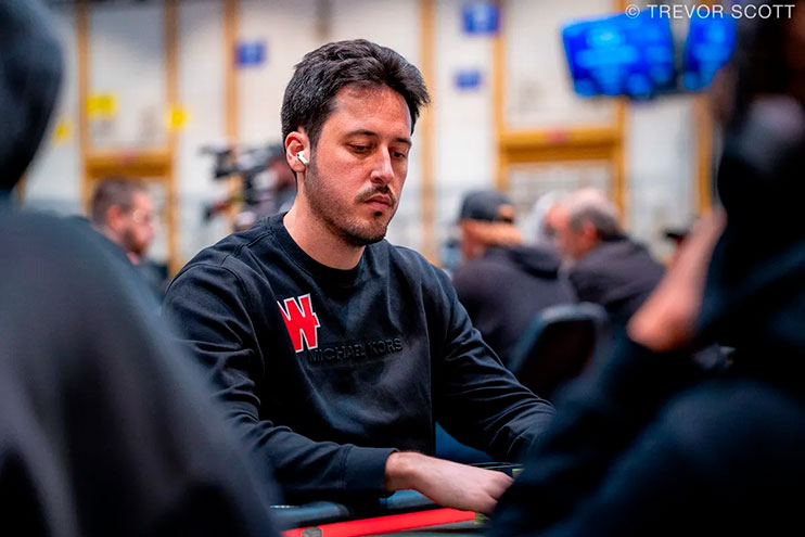 Adrián Mateos es firme candidato a meterse entre los finalistas en uno de los torneos más costosos en la agenda de las WSOP 2025