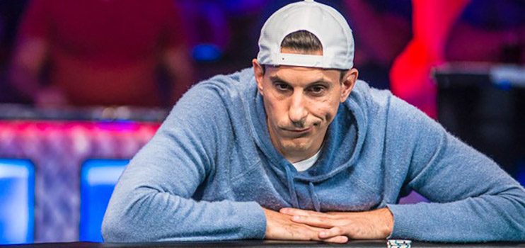 Харалабос Вулгарис Vs Том Дван