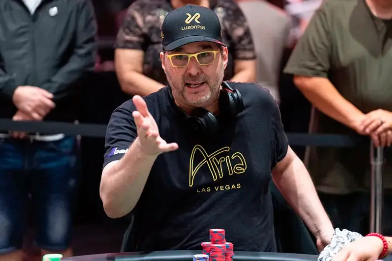 Phil Hellmuth insatisfeito