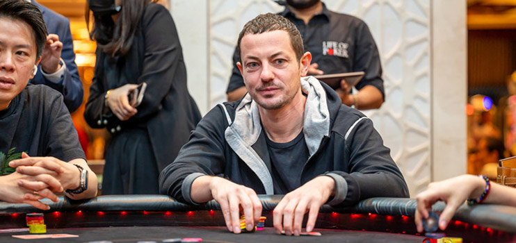 Том Дван на серии в Азии